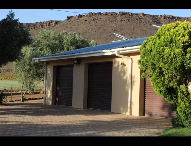 3,107HA FARM FOR SALE IN CALVINIA RURAL
